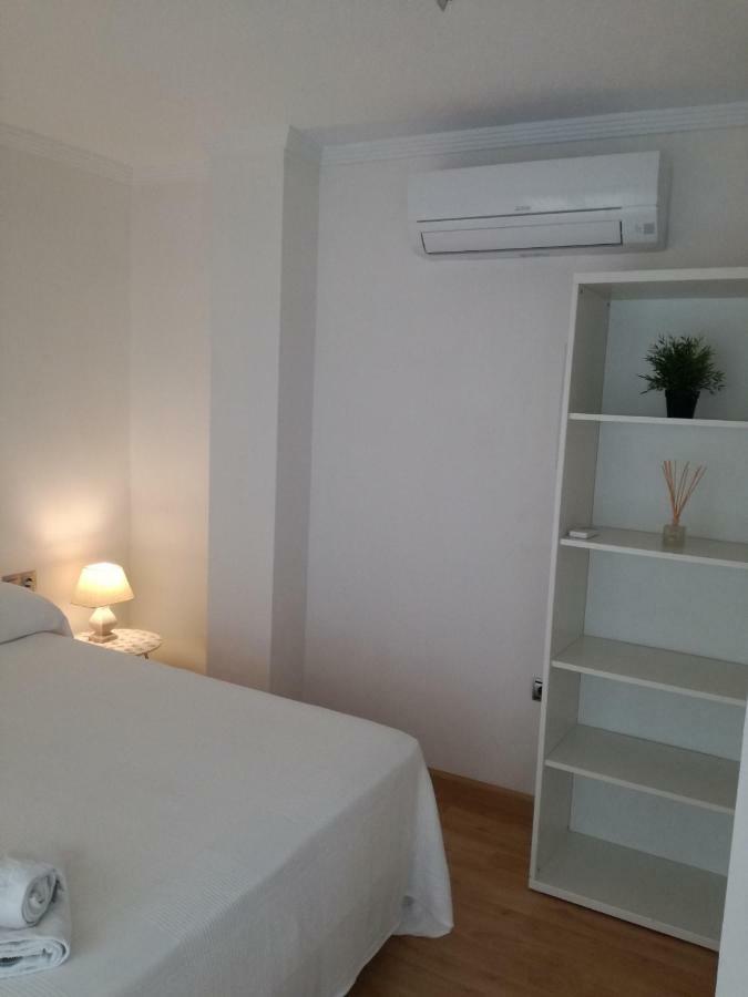 Apartamentos Centro Малага Екстериор снимка