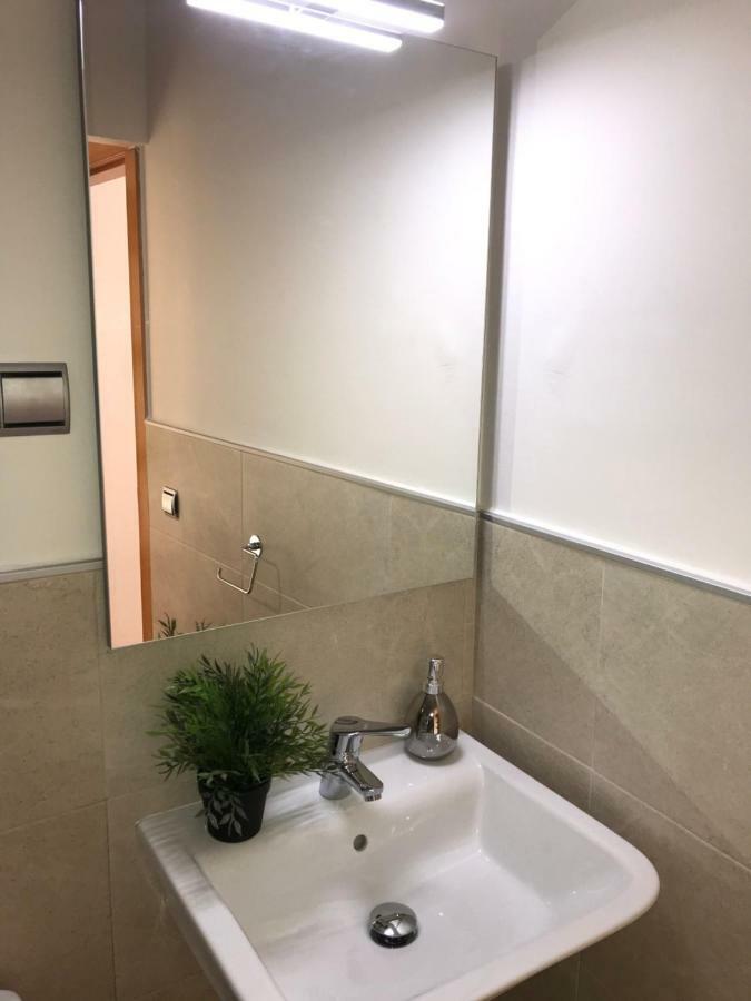 Apartamentos Centro Малага Екстериор снимка