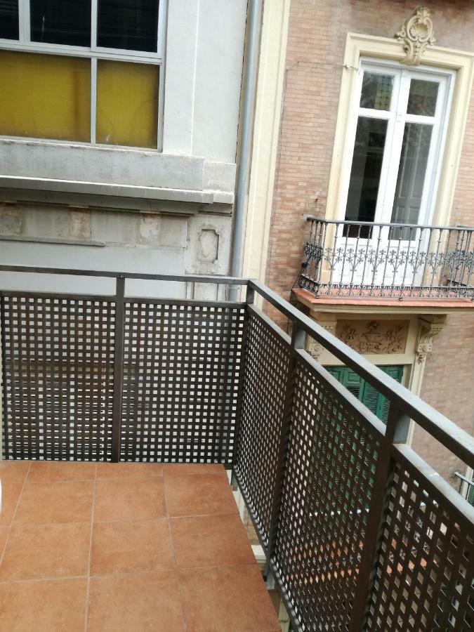 Apartamentos Centro Малага Екстериор снимка