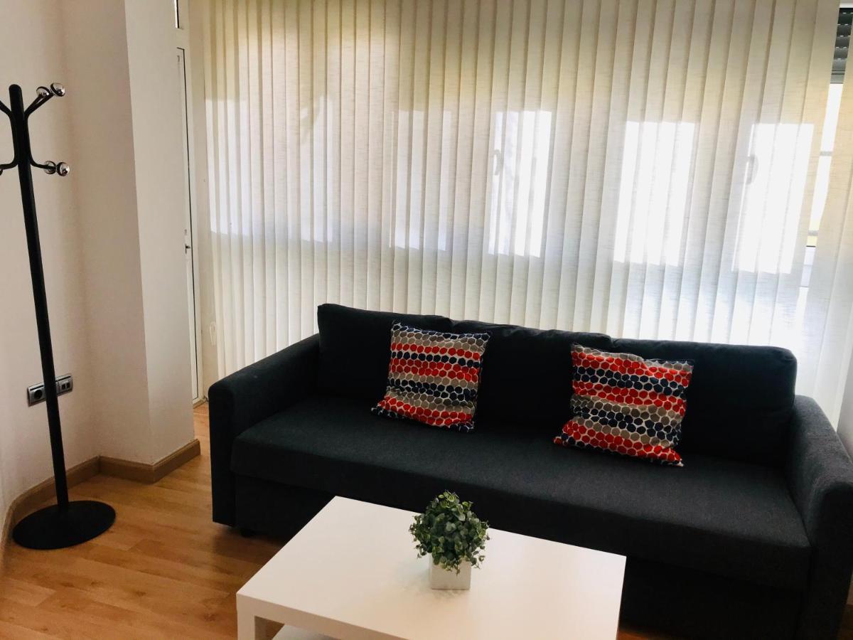 Apartamentos Centro Малага Екстериор снимка